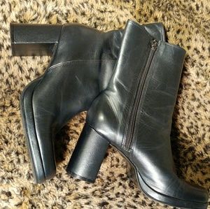 Enzo Angiolini Boots